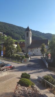 Die Kirche vom Kircherhof