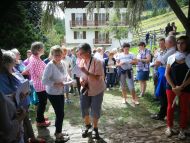 Warten auf den Beginn der Feier