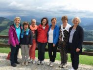 Die Südtiroler Teilnehmerinnn mit Veronika Pernsteiner (Vorsitzende kfbö) und Anna Rosenberger (Vors. kfb St. Pölten)