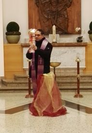 Prozession zum Kindergrab