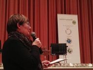 Irene Vieider begrüßt zum Abend