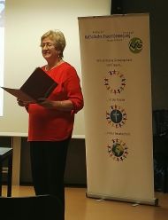 Moderatorin Isabella Engl