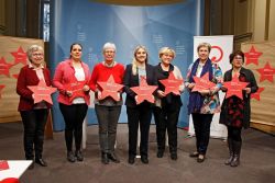 Frauen greifen nach den Sternen